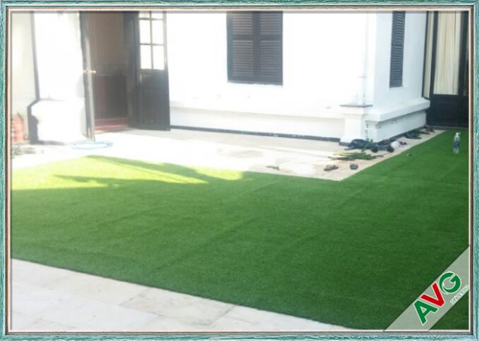 Diamond Shaped Fire Resistant Flooring, der das Rasen-künstliche Gras im Freien landschaftlich gestaltet 0