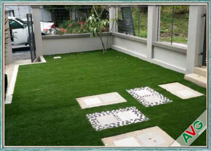 Hinterhof-synthetisches künstliches kurzes Dach bedecken künstlichen Rasen im Freien für die Landschaftsgestaltung mit Gras 0