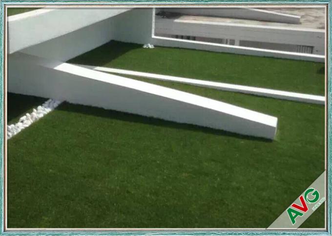 Farbechtheits-arbeiten synthetischer Gras-Rasen-Teppich für Handelsbodenfliesen Gras im Garten 0