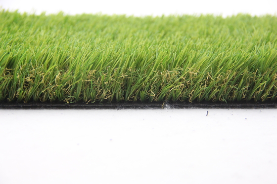 China Landschaftskünstliches Gras legen 45mm für Hausgarten-Dekoration mit Teppich aus fournisseur