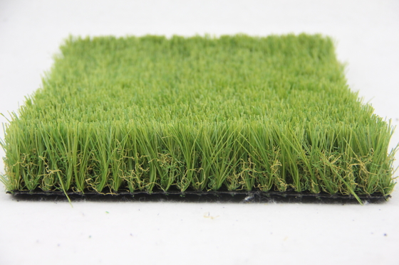 China synthetisches landschaftlich gestaltendes künstliches Gras 12600s/m2 50mm für Garten fournisseur