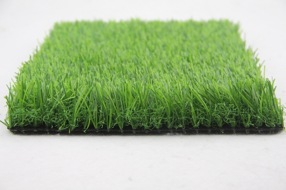 China Künstlicher Synthes Gras-Teppich-im Freien künstliches Gras Grama 25mm für Garten fournisseur