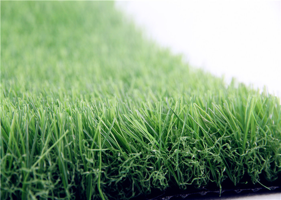 CHINA Gefälschtes Gras mit hoher Dichte im Freien für Gärten/Kindergarten-Dekoration fournisseur