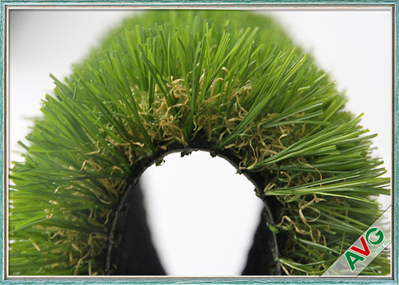 CHINA Garten-synthetischer Rasen im Freien/künstliches Gras 9600 Dtex für Haus-Dekoration fournisseur