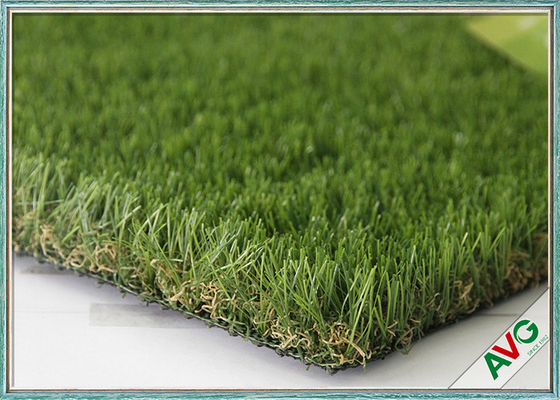CHINA 8000 dekoratives künstliches Gras Dtex im Freien/synthetisches Gras mit Latex-Beschichtung fournisseur