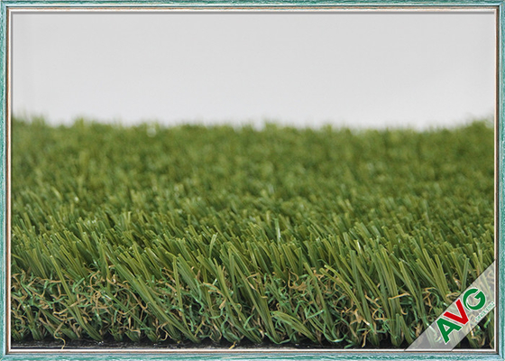 CHINA Hervorragende Garten-Fälschungs-Gras 13200 Dtex-Fülle-Oberfläche im Freien mit grüner Farbe fournisseur