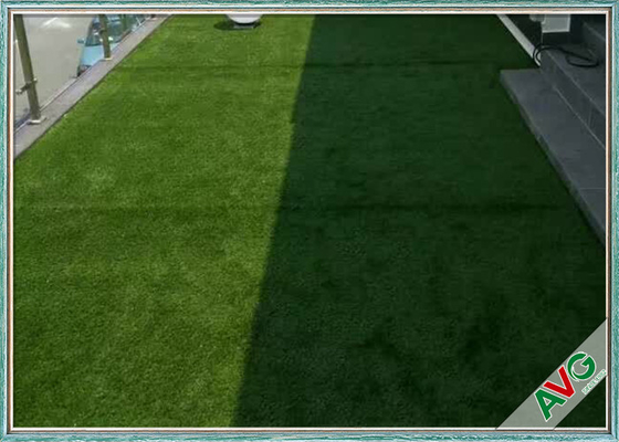 CHINA UV-Beständigkeits-Garten-Hinterhof-im Freien synthetisches Gras, gefälschtes Gras für Hinterhof fournisseur