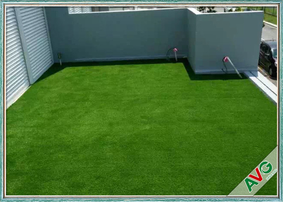 CHINA Garten-Hinterhof-synthetischer Rasen-mit hoher Dichte künstlicher Gras-Rasen 9600 Dtex fournisseur