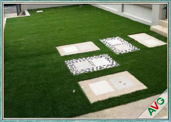 CHINA Wohnsitz-künstliches Gras-im Freien synthetisches Gras für Kinderbetreuungseinrichtung fournisseur
