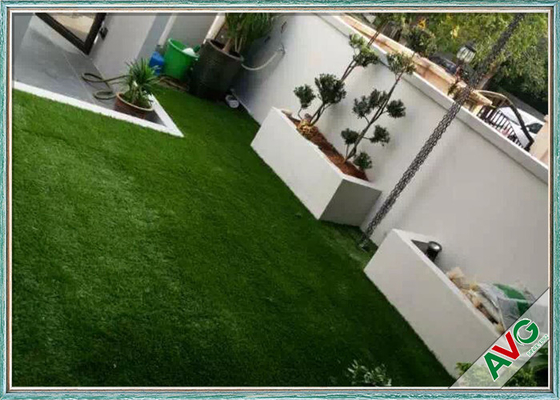 CHINA SGS, der künstliche Gras-Teppich-Rolle mit Monofil PET/gelocktem EVP-Material landschaftlich gestaltet fournisseur