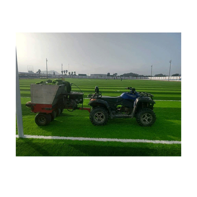 CHINA UV-Beständigkeit im Freien gefälschtes Gras mit PP+Net, das 2m/4m Breiten-Fußball-künstlichen Gras-Teppich unterstützt fournisseur