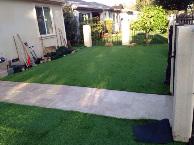 Rasen-Gras für dekorativen Garten im Freien bedecken 20mm künstlichen Rasen mit Gras 0