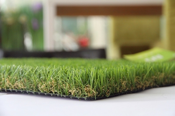 60mm Rasen-Chemiefasergewebe-chinesischer künstlicher Gras-Garten-künstlicher Gras-Rasen fournisseur