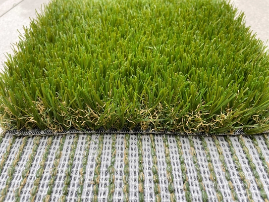 Rasen-synthetischer Boden bedecken des Garten-künstlicher Rasen-50mm Schutzträger Mat Artificial Grass Turfs ECO mit Gras fournisseur