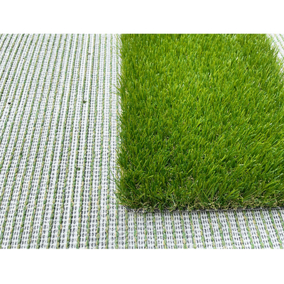 Dekorations-kurvte natürliches schauendes weiches künstliches Gras-Chemiefasergewebe Draht für Garten